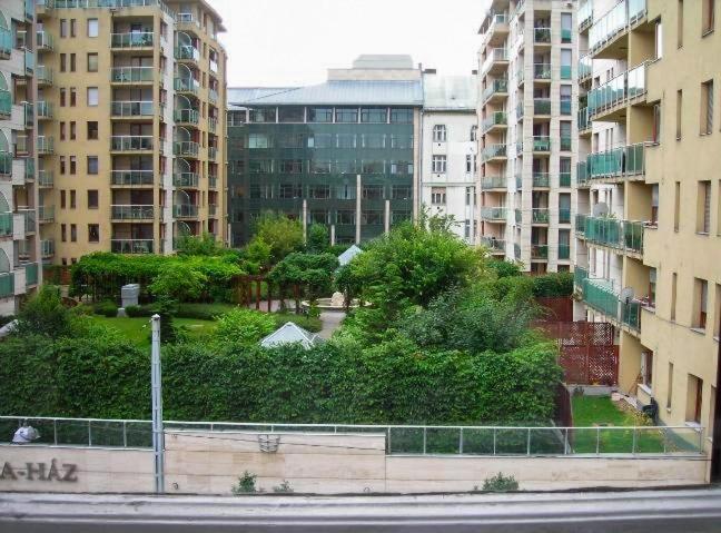 Apartment Cleopatra