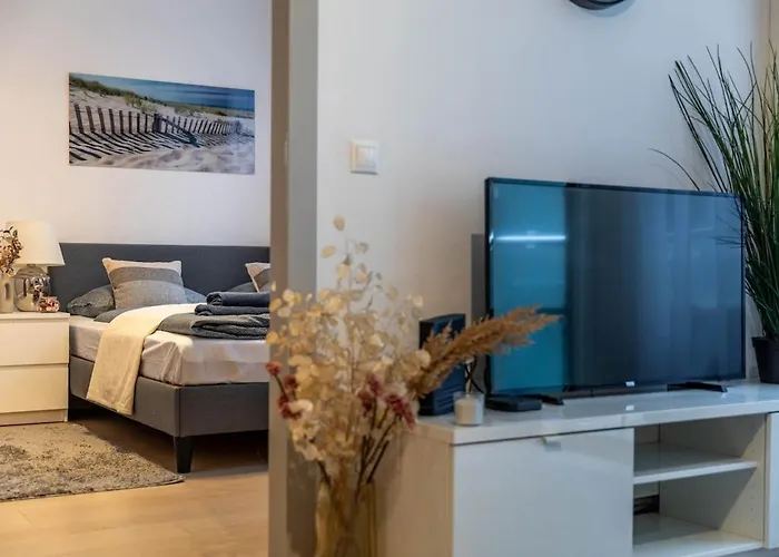 Cleopatra Apartment